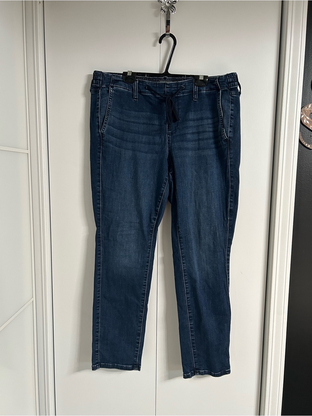 Torrid Size 1R Women’s Dark Blue Stretch Jeggings with Drawstring Waist